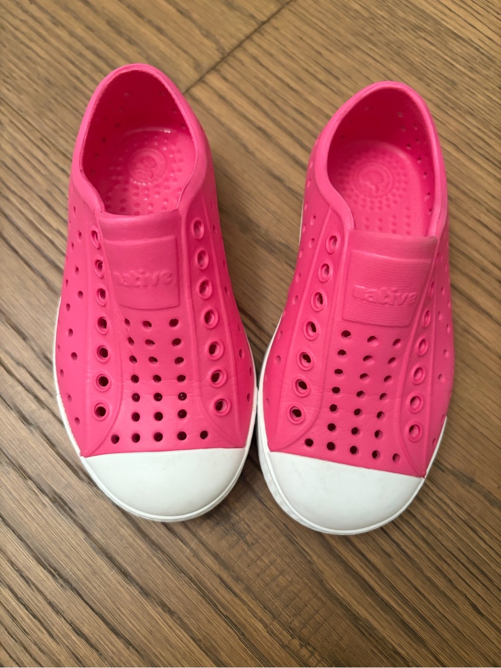 Native Kids Jefferson Slip-On Water Shoes in Hot Pink| size c9